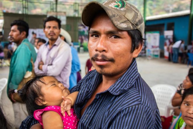 Solo 1 de cada 4 hombres solicita licencia de paternidad en Mexico