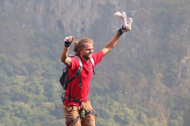 En el Cañón del Sumidero, el equilibrista Alexander Schulz rompe récord mundial