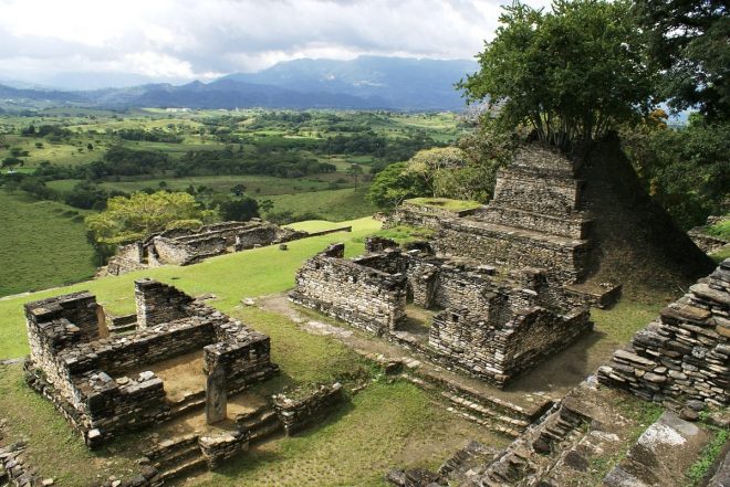 Monumentos arqueolgicos desconocidos en Chiapas se degradan en el abandono