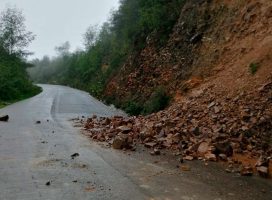 Alertan sobre posible gran derrumbe en carretera Ocozocoautla – Las Choapas