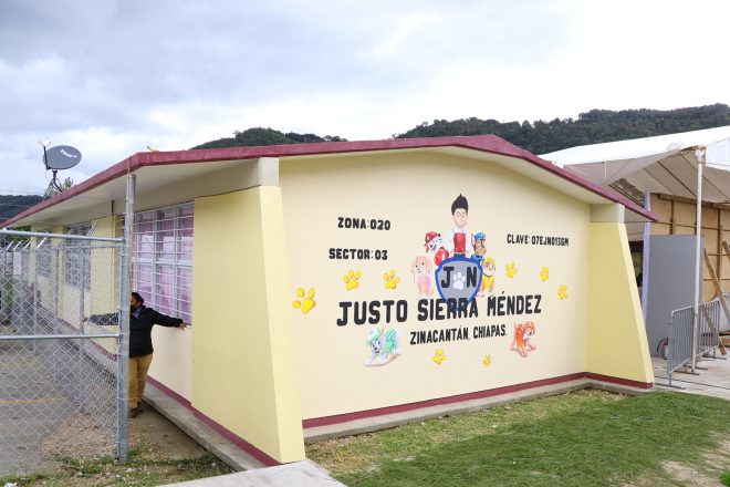 Estudiantes del Jardín de Niñas y Niños “Justo Sierra Méndez”, en Zinacantán, estrenan escuela