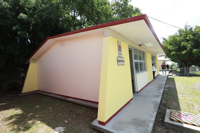 Estrena espacios Escuela Primaria Leona Vicario en Tuxtla Gutiérrez
