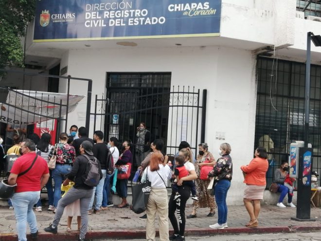 Escasean actas de matrimonio y nacimientos en Registro Civil de Chiapas