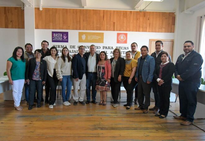 Abren oportunidades para que personal del Ayuntamiento de SCLC estudie una carrera profesional