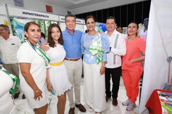 Mujeres empresarias chiapanecas inauguran feria