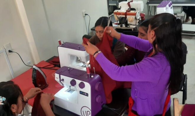 El campo laboral, ya no es reto para mujeres de Chanal